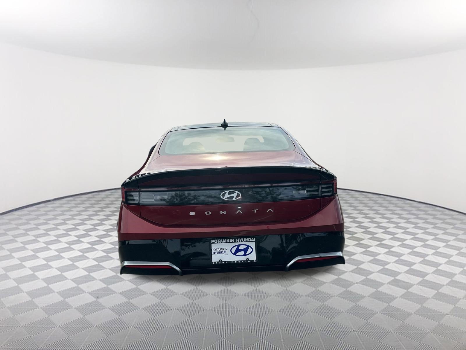Used 2025 Hyundai Sonata SEL FWD image 6
