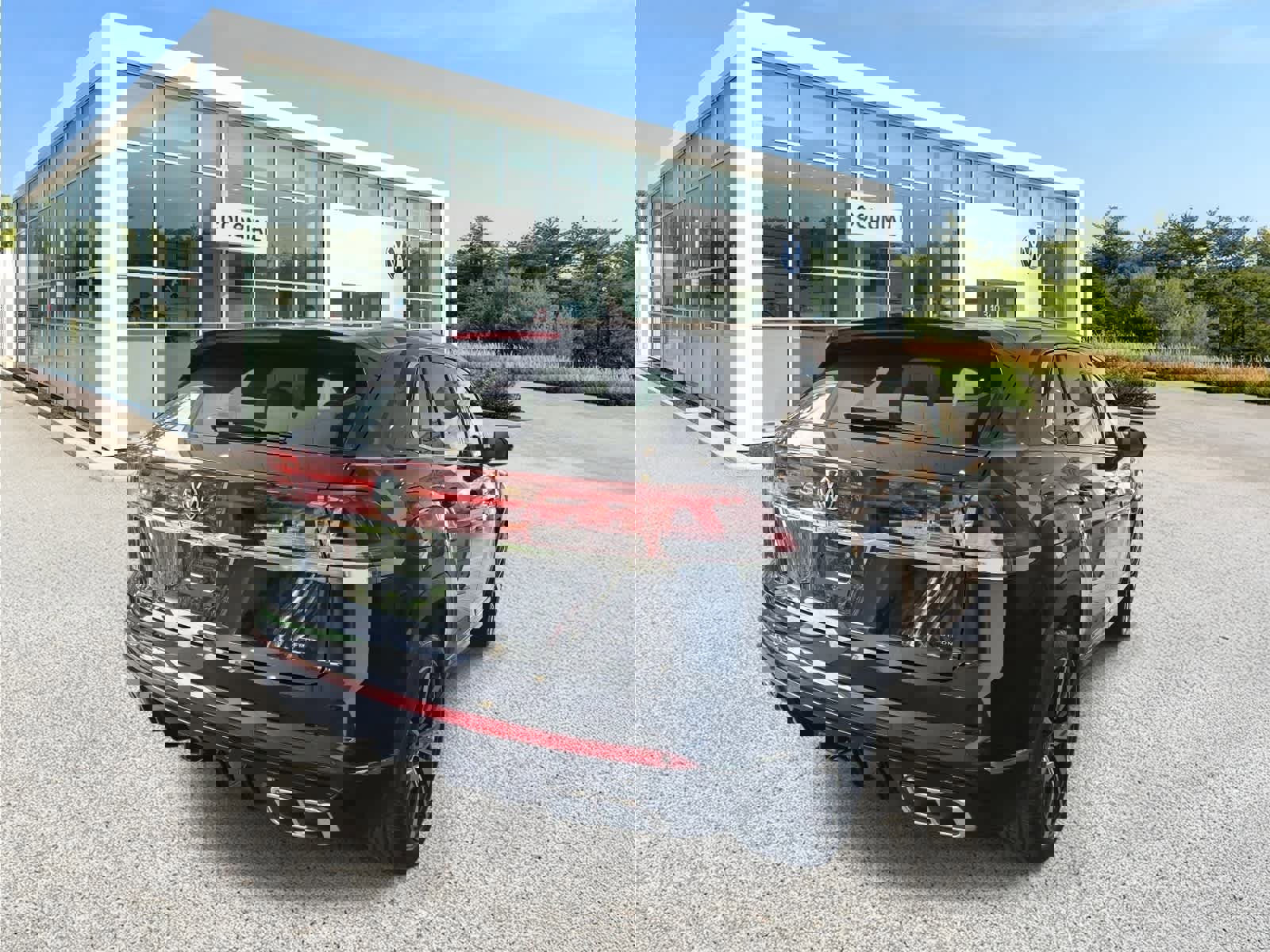 New 2026 Volkswagen Atlas Cross Sport SEL Premium R-Line image 9