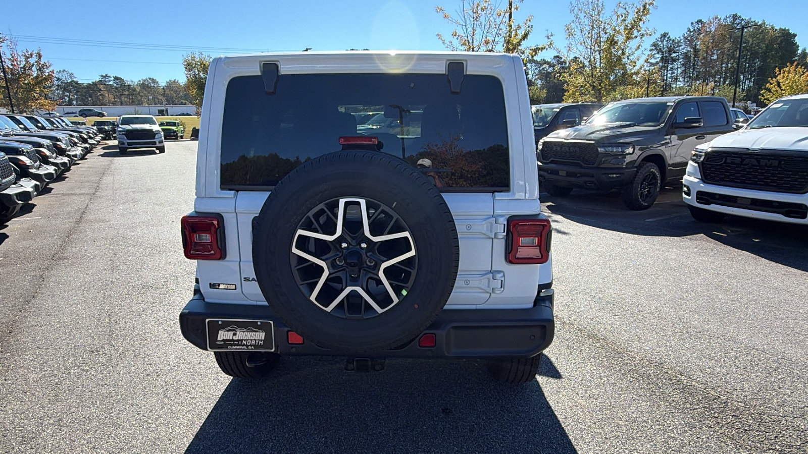 New 2027 Jeep Wrangler Unlimited Sahara AWD/4WD image 9