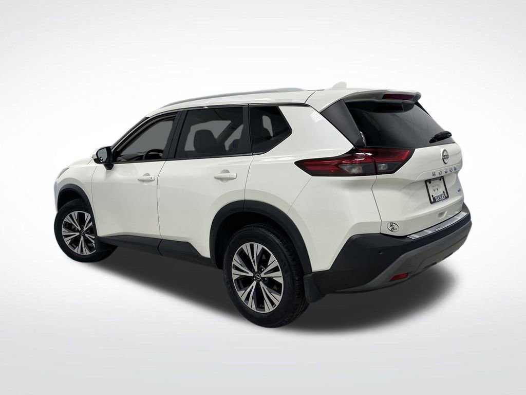 Used 2023 Nissan Rogue SV w/ SV Premium B Package image 3