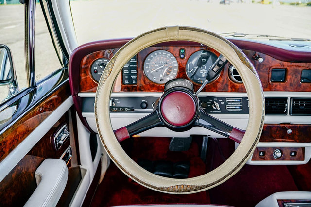 Used 1989 Rolls-Royce Silver Spirit image 30