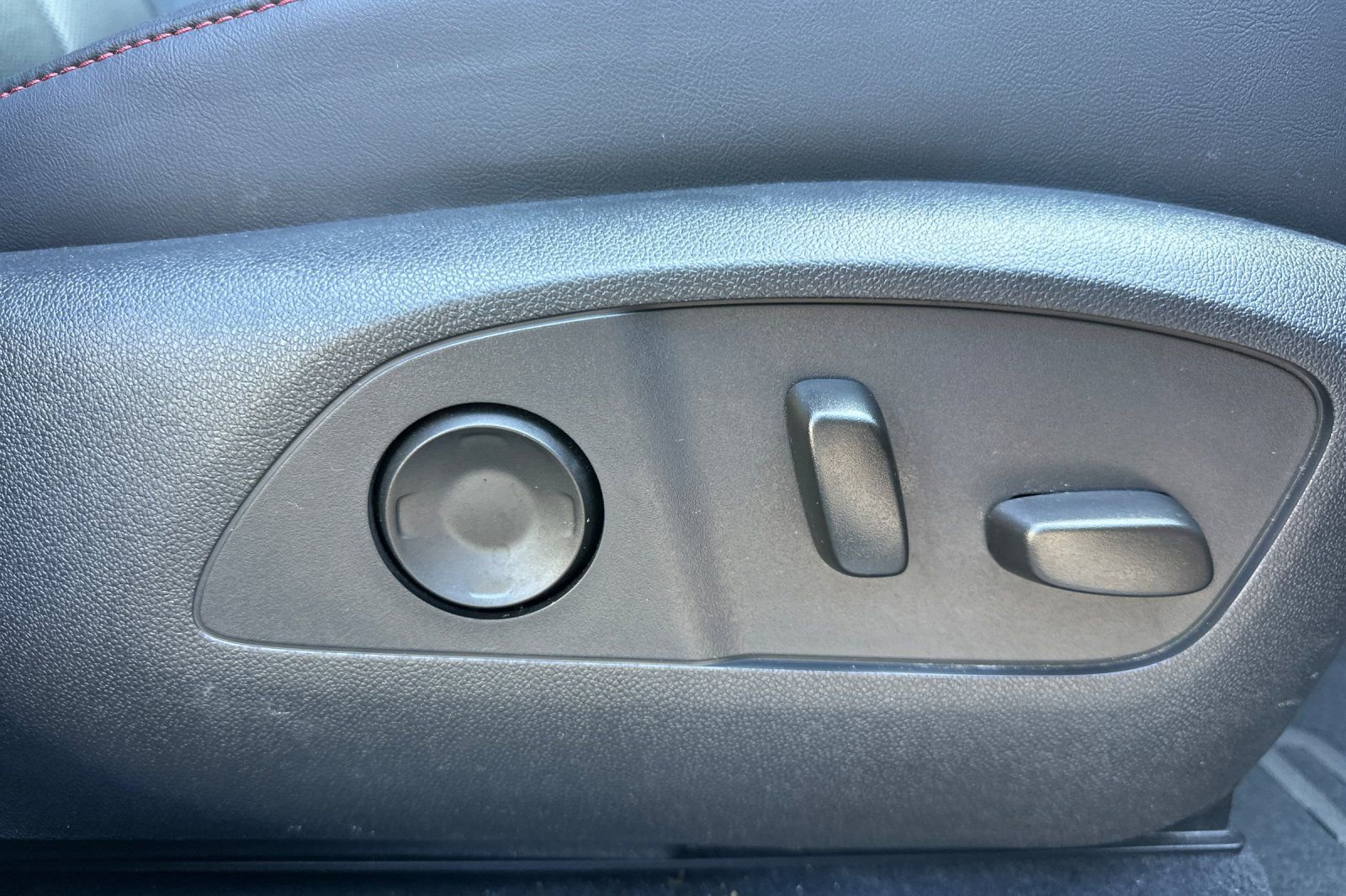 Used 2024 Acura ZDX A-Spec image 22