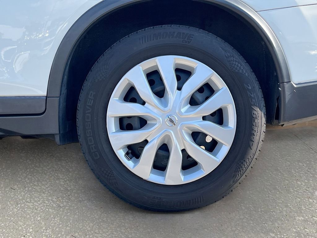 Used 2020 Nissan Rogue S image 27