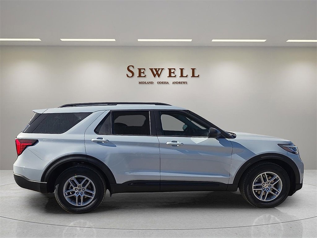 New 2026 Ford Explorer Active image 5