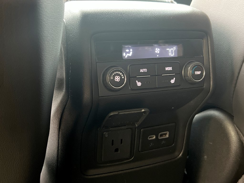Used 2023 GMC Acadia AT4 w/ Technology Package AWD/4WD image 49