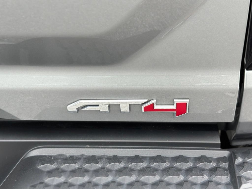 Used 2024 GMC Canyon AT4 w/ AT4 Premium Package AWD/4WD image 45