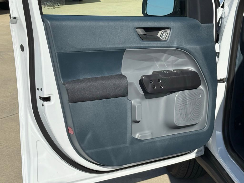 New 2025 Ford Maverick XL image 14