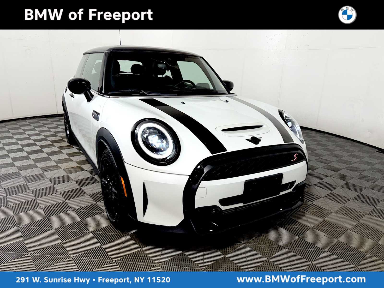 Used 2024 MINI Cooper S FWD video 1