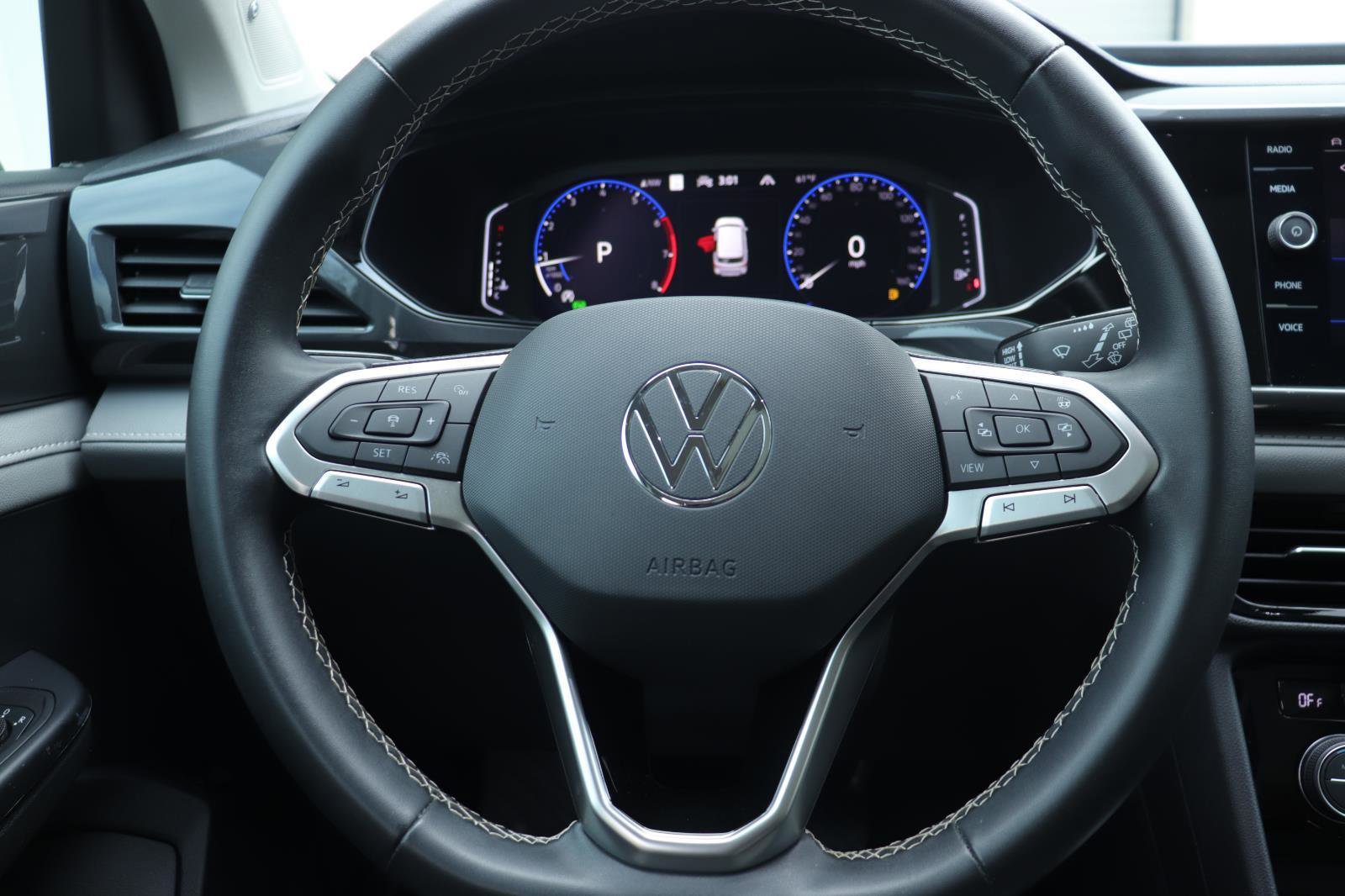 Used 2023 Volkswagen Taos SEL image 30