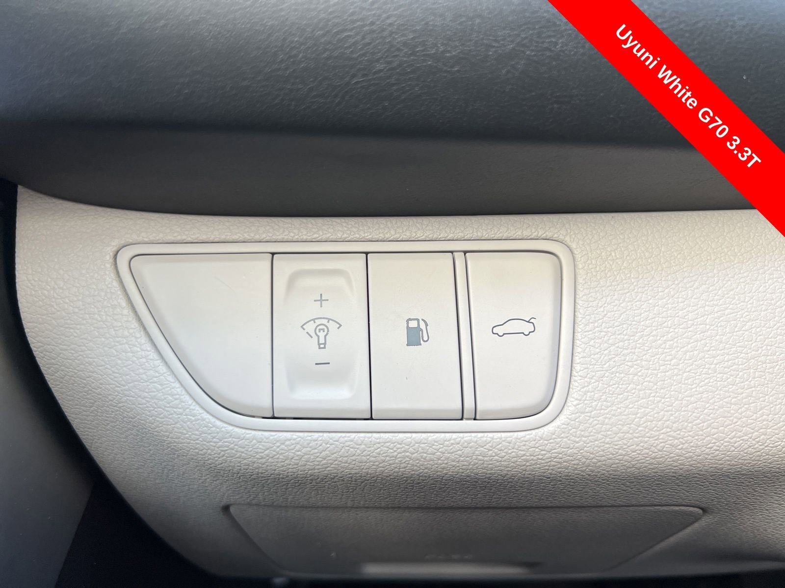 Used 2022 Genesis G70 3.3T image 19