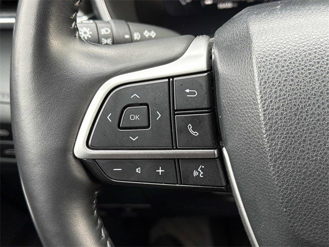 Used 2023 Toyota Highlander Limited image 25