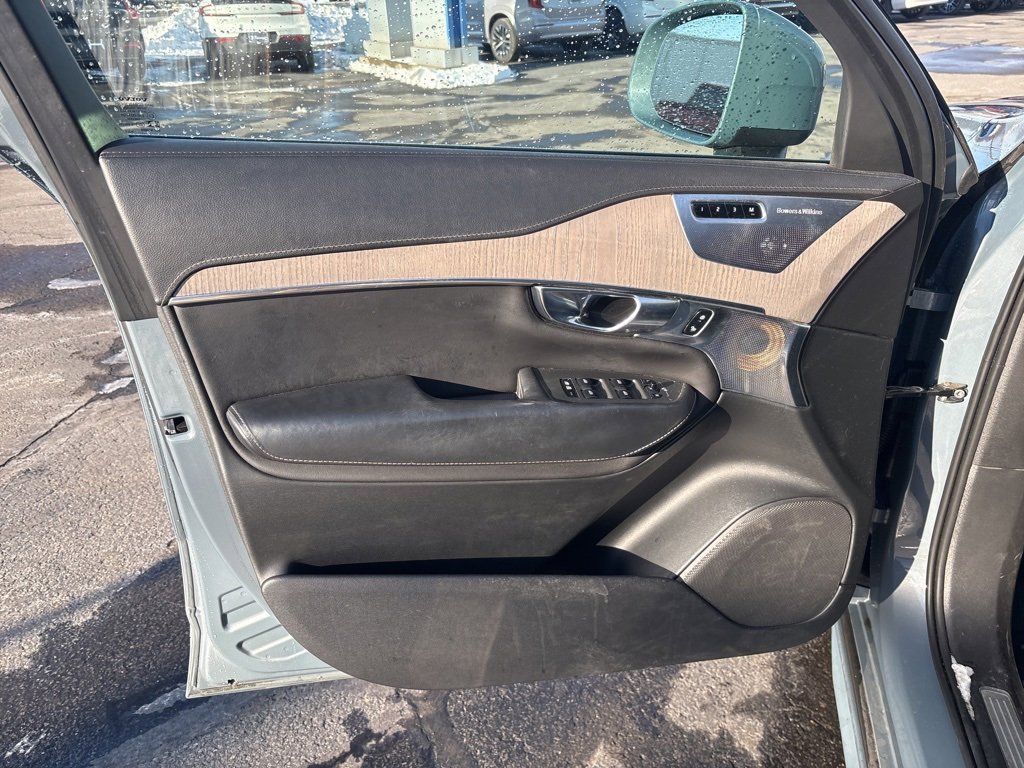 Used 2020 Volvo XC90 T6 Inscription w/ Protection Package Premier image 17