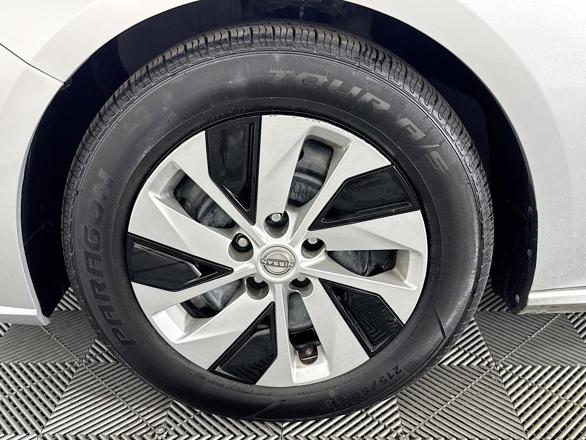 Used 2024 Nissan Altima 2.5 S FWD image 69
