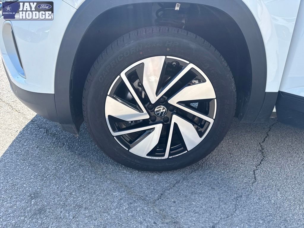 Used 2024 Volkswagen Atlas SE image 28