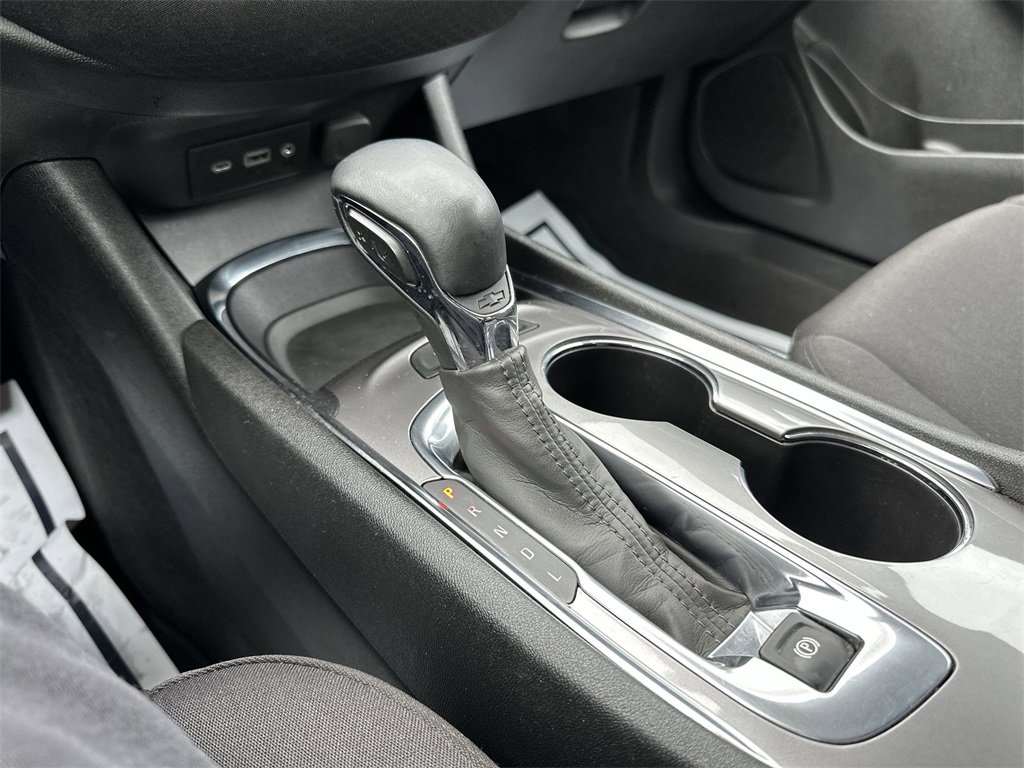 Used 2024 Chevrolet Malibu LT image 19