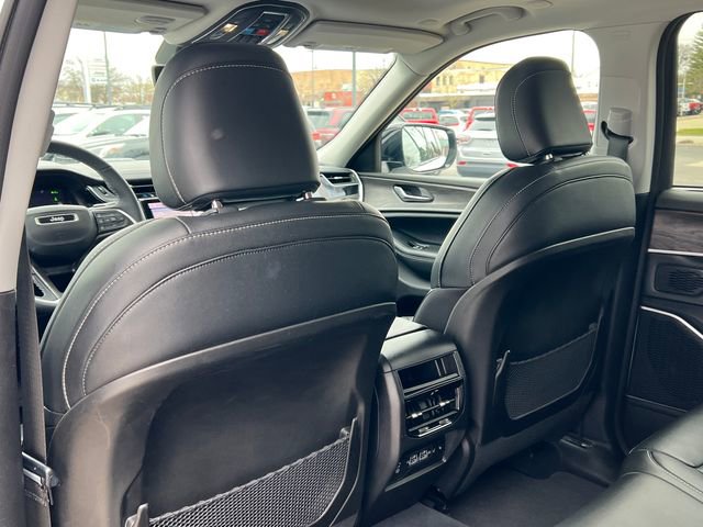 Used 2022 Jeep Grand Cherokee Limited 4xe w/ Luxury Tech Group II image 38