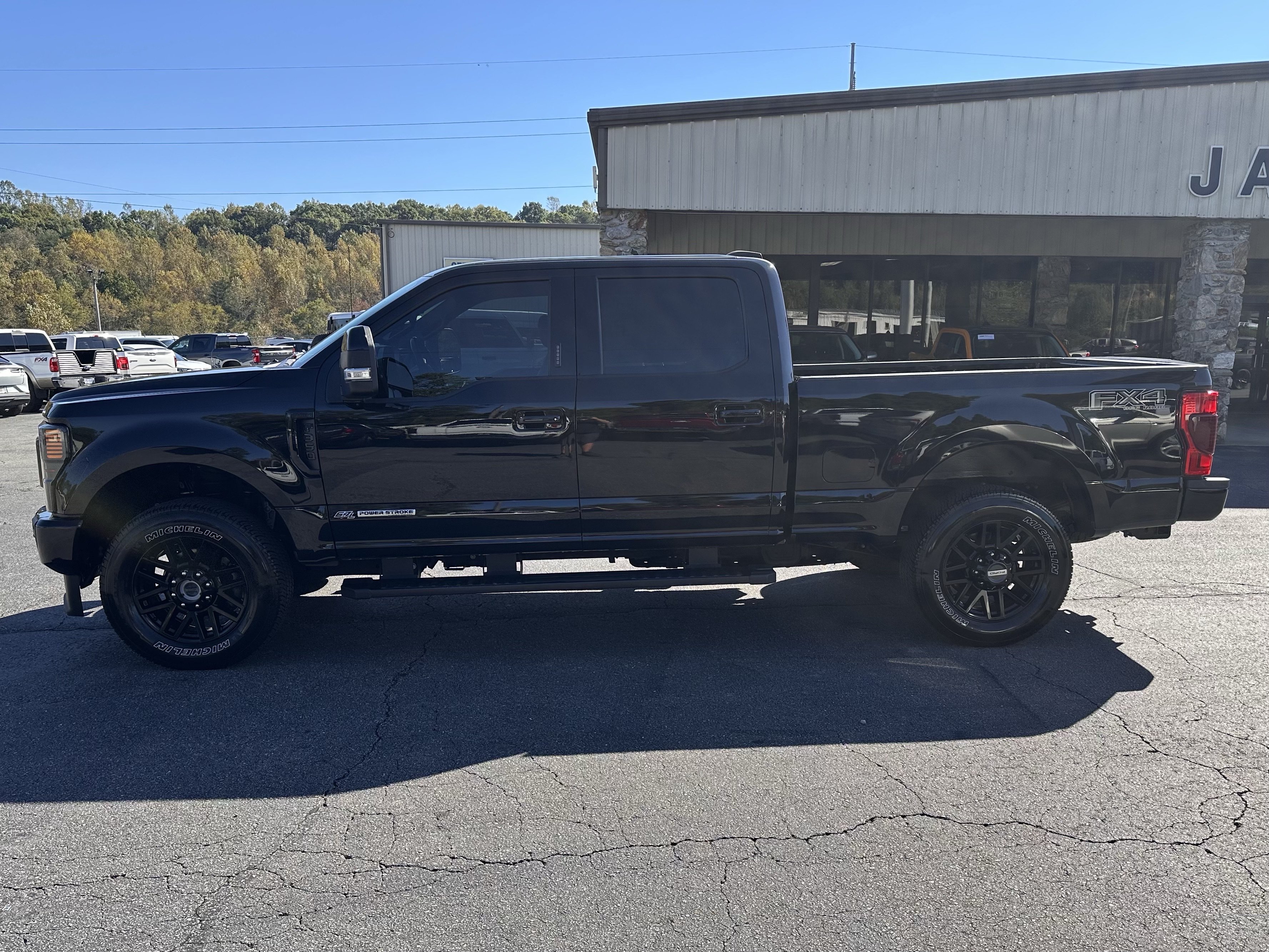 Certified 2022 Ford F350 Lariat w/ Lariat Ultimate Package AWD/4WD image 1