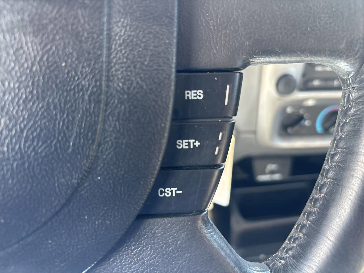 Used 2004 Ford Ranger FX4 AWD/4WD image 33