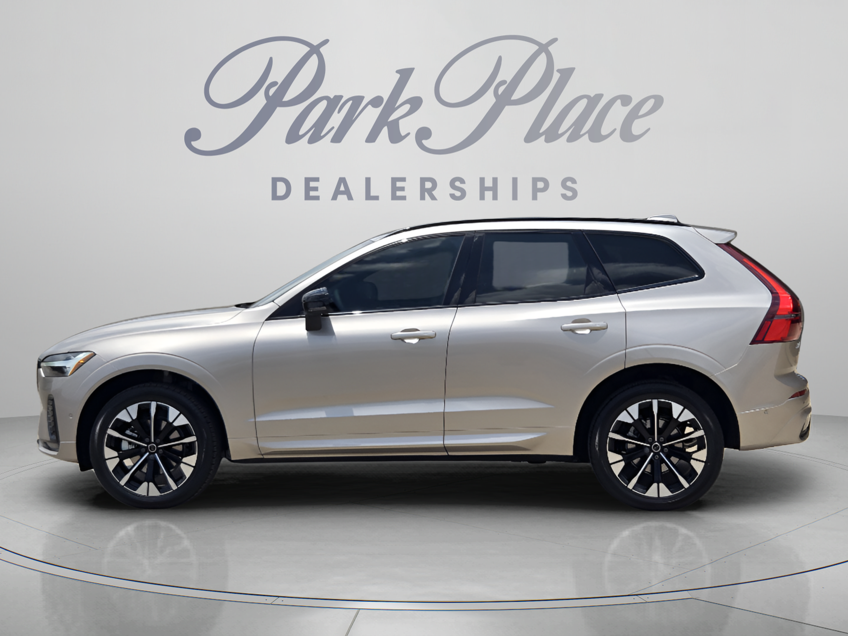 New 2026 Volvo XC60 B5 Plus w/ Protection Package Premier AWD/4WD image 2