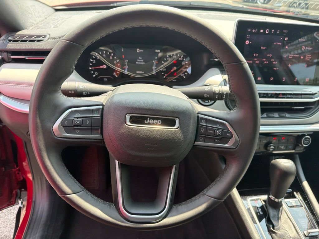 Used 2025 Jeep Compass Limited AWD/4WD image 21
