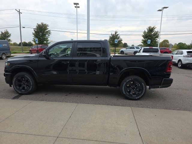 New 2026 RAM 1500 4x4 Crew Cab image 11