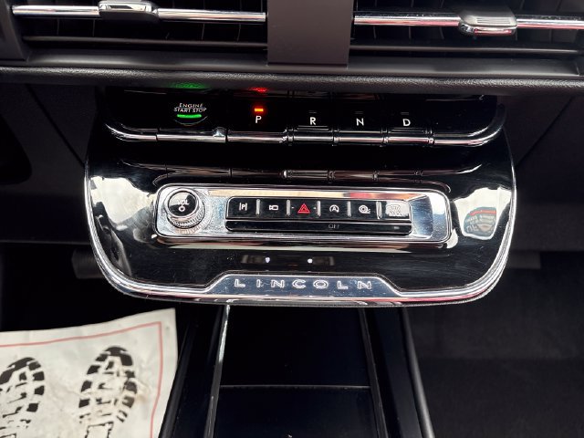 Used 2024 Lincoln Corsair Reserve w/ Equipment Group 202A AWD/4WD image 18