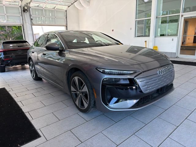 Used 2025 Audi A6 e-tron Premium Plus w/ Premium Plus AWD/4WD image 5