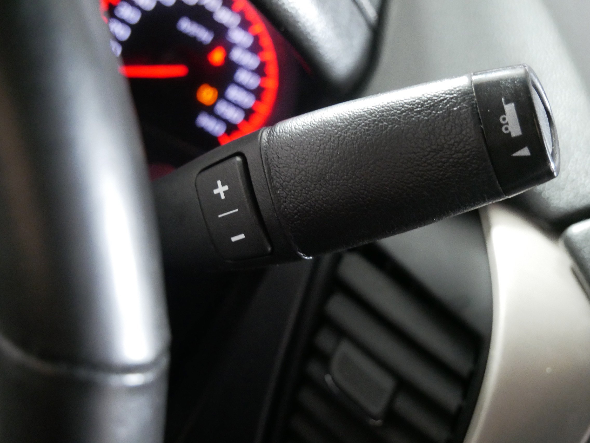 Used 2015 GMC Yukon Denali w/ Open Road Package image 24