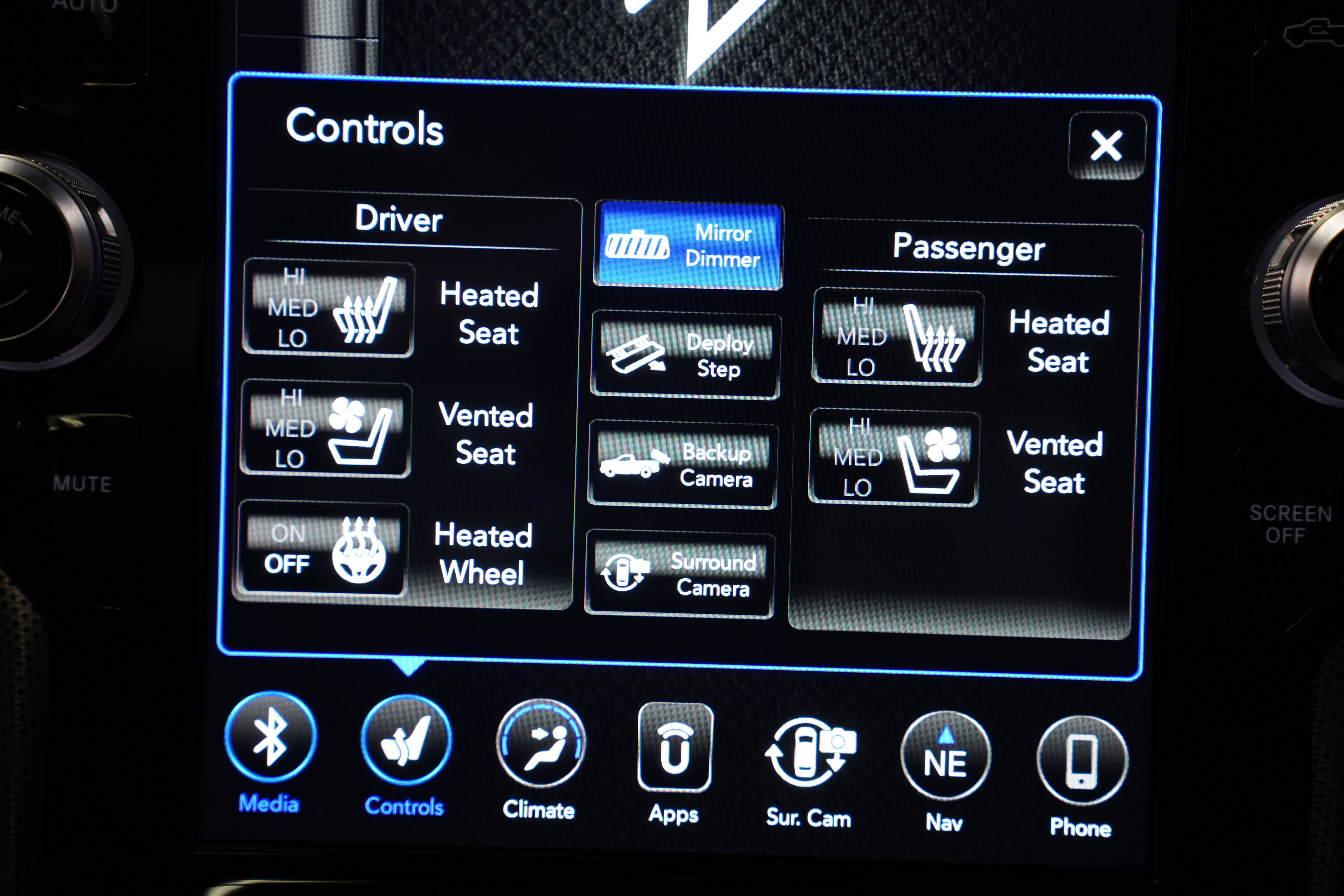 Used 2019 RAM 1500 Limited AWD/4WD image 24