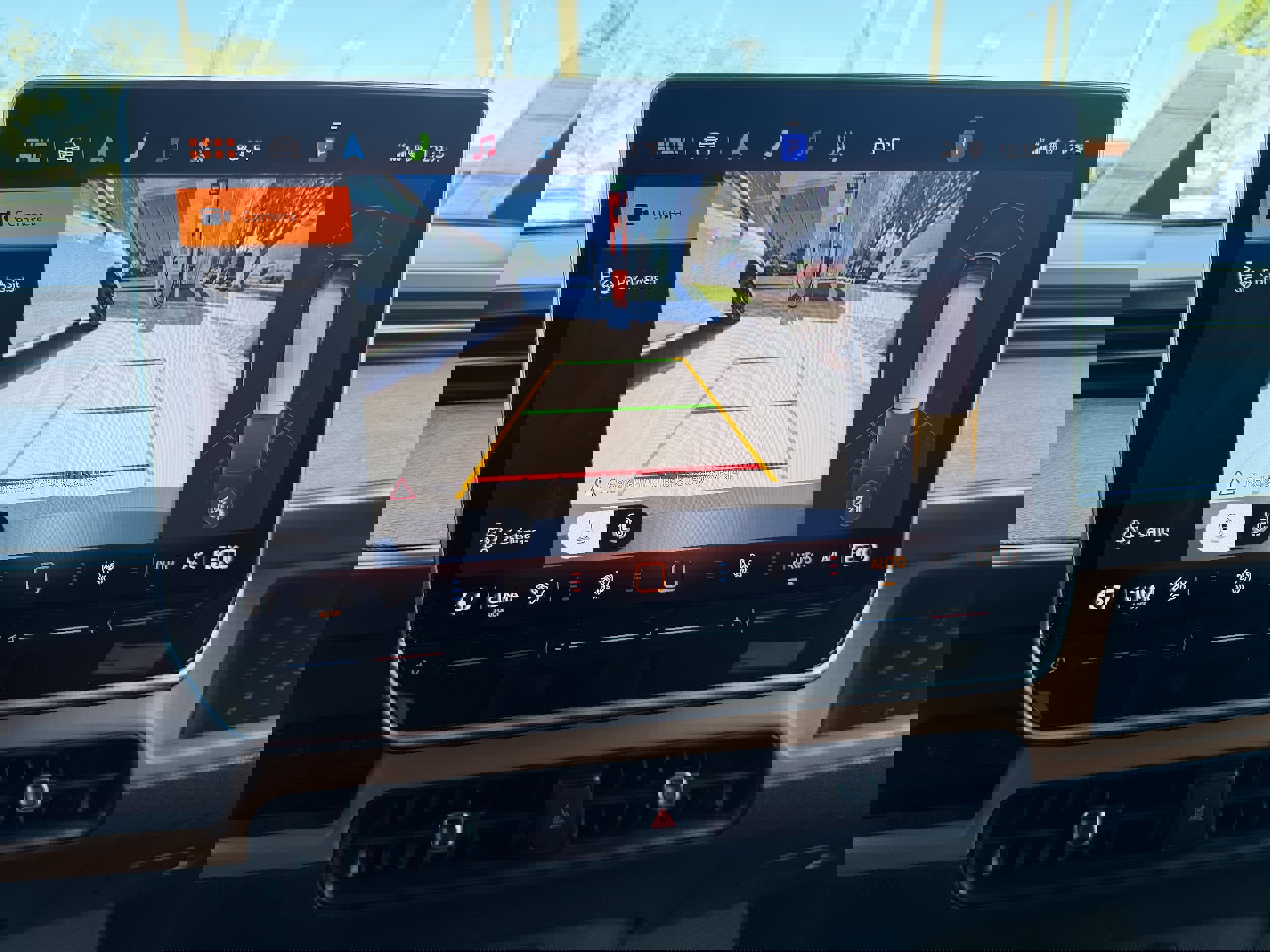 New 2025 Volkswagen ID. Buzz Pro S image 23