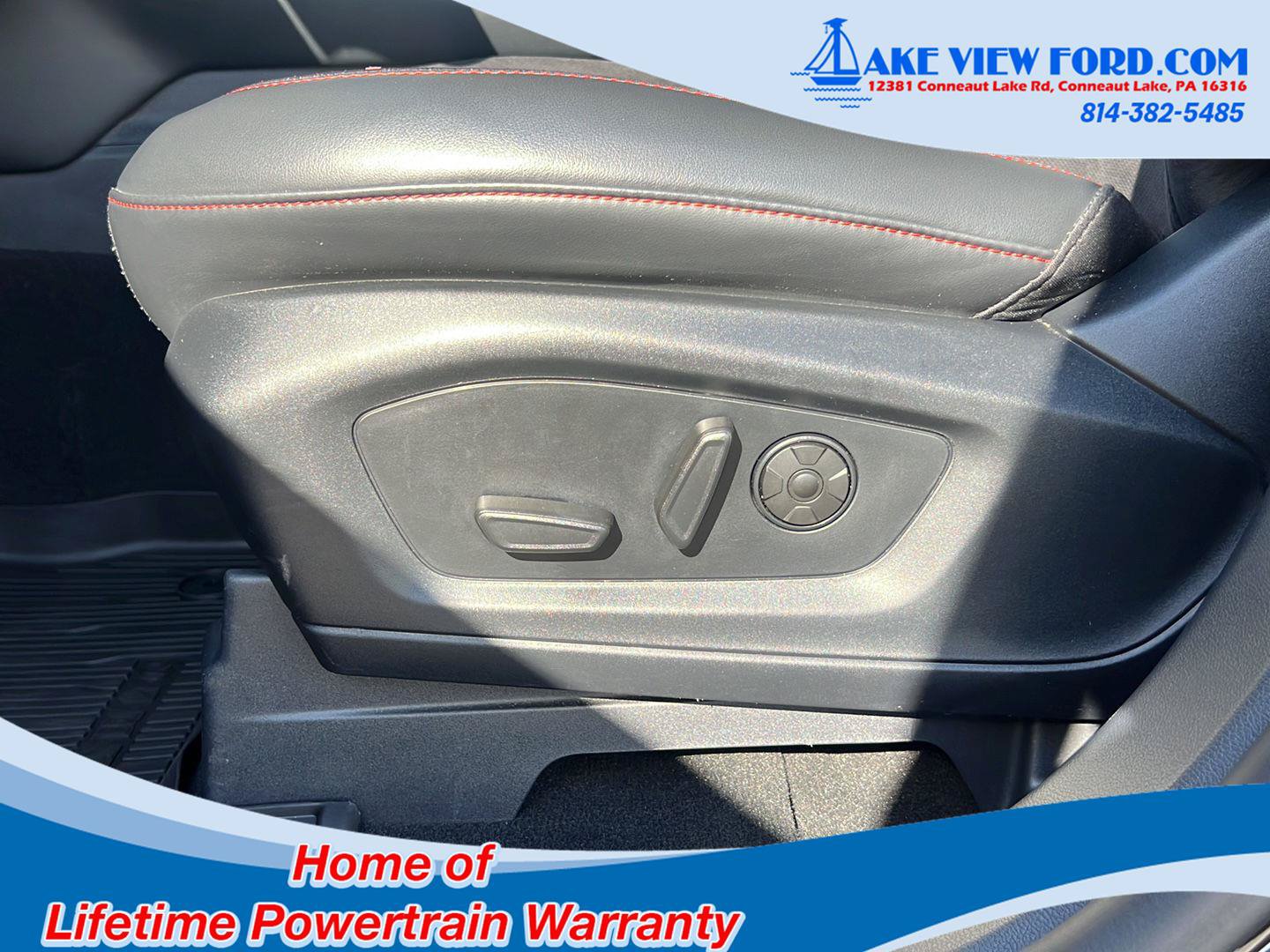 Used 2025 Ford Explorer ST AWD/4WD image 28