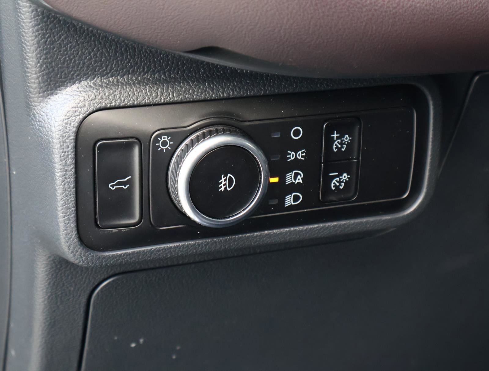 Used 2025 Ford Explorer Platinum w/ LUX Leather Package image 27