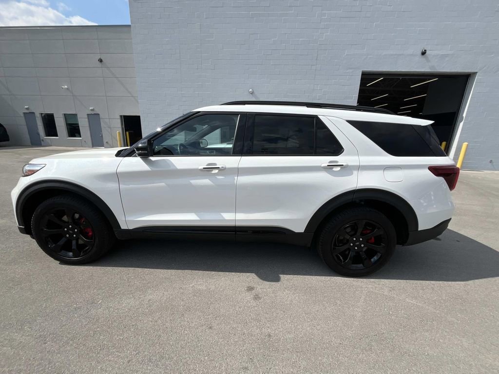 Used 2024 Ford Explorer ST w/ Equipment Group 401A AWD/4WD image 4