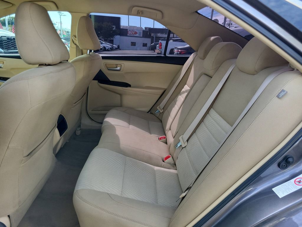 Used 2015 Toyota Camry LE FWD image 15