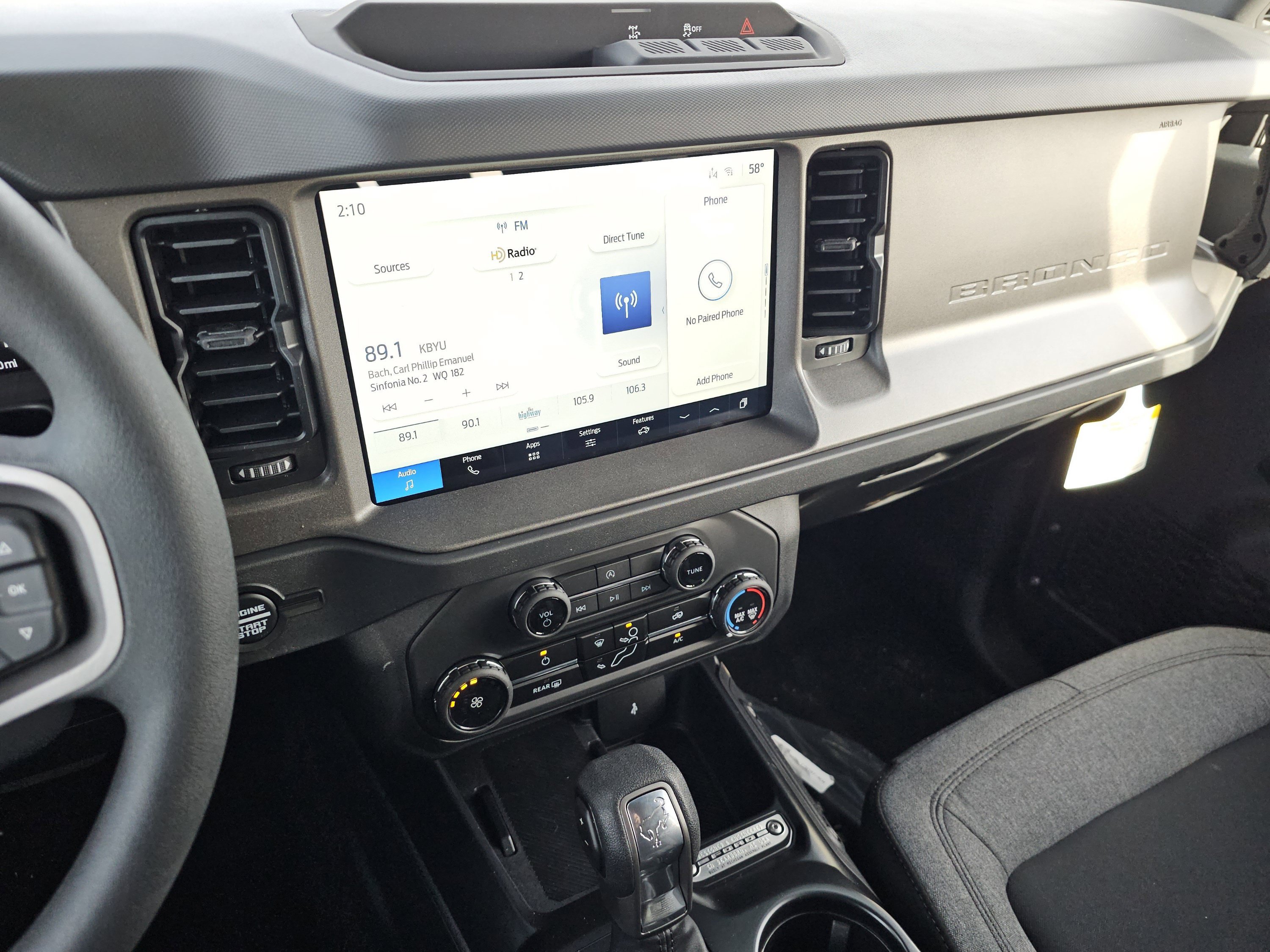 New 2025 Ford Bronco 4-Door AWD/4WD image 30