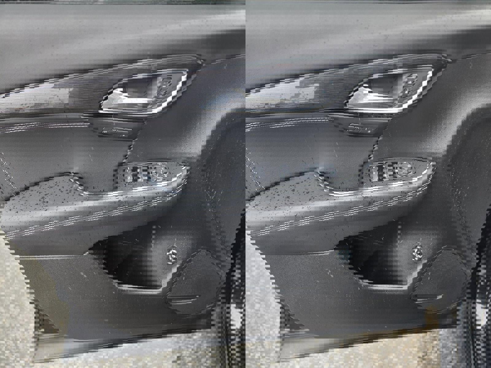 Certified 2023 Buick Envision Essence w/ Sport Touring Package image 27