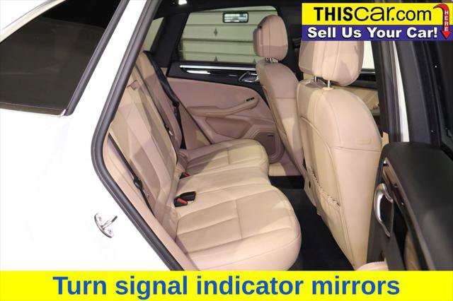 Used 2024 Porsche Macan S AWD/4WD image 28