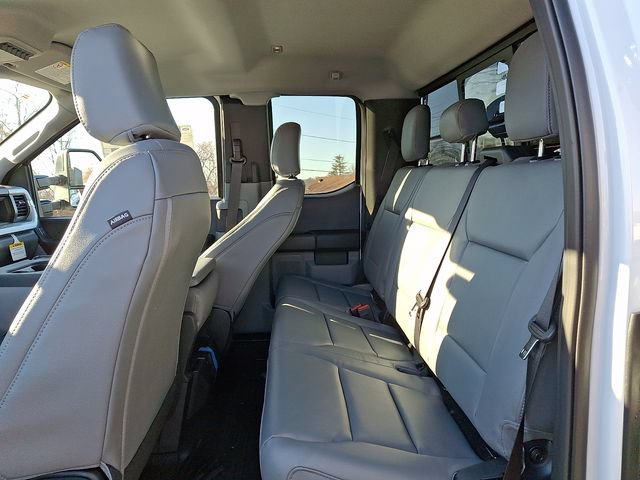 New 2026 Ford F550 4x4 Supercab Super Duty image 8