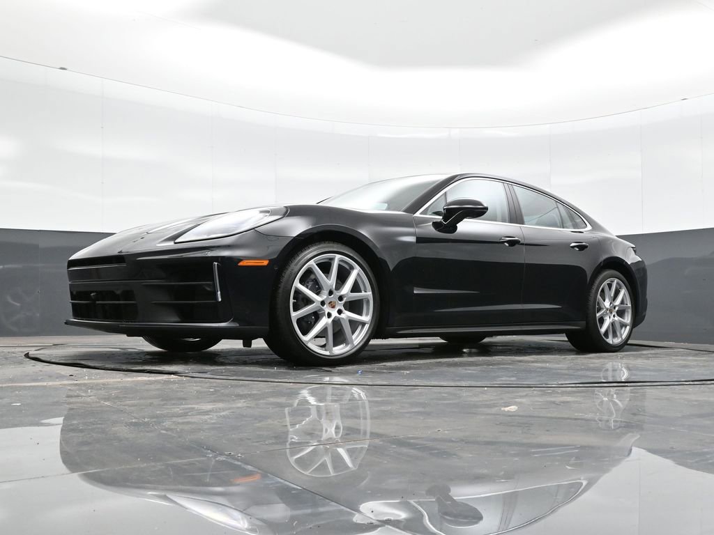 Certified 2025 Porsche Panamera image 34