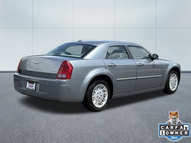 Used 2007 Chrysler 300 RWD image 3