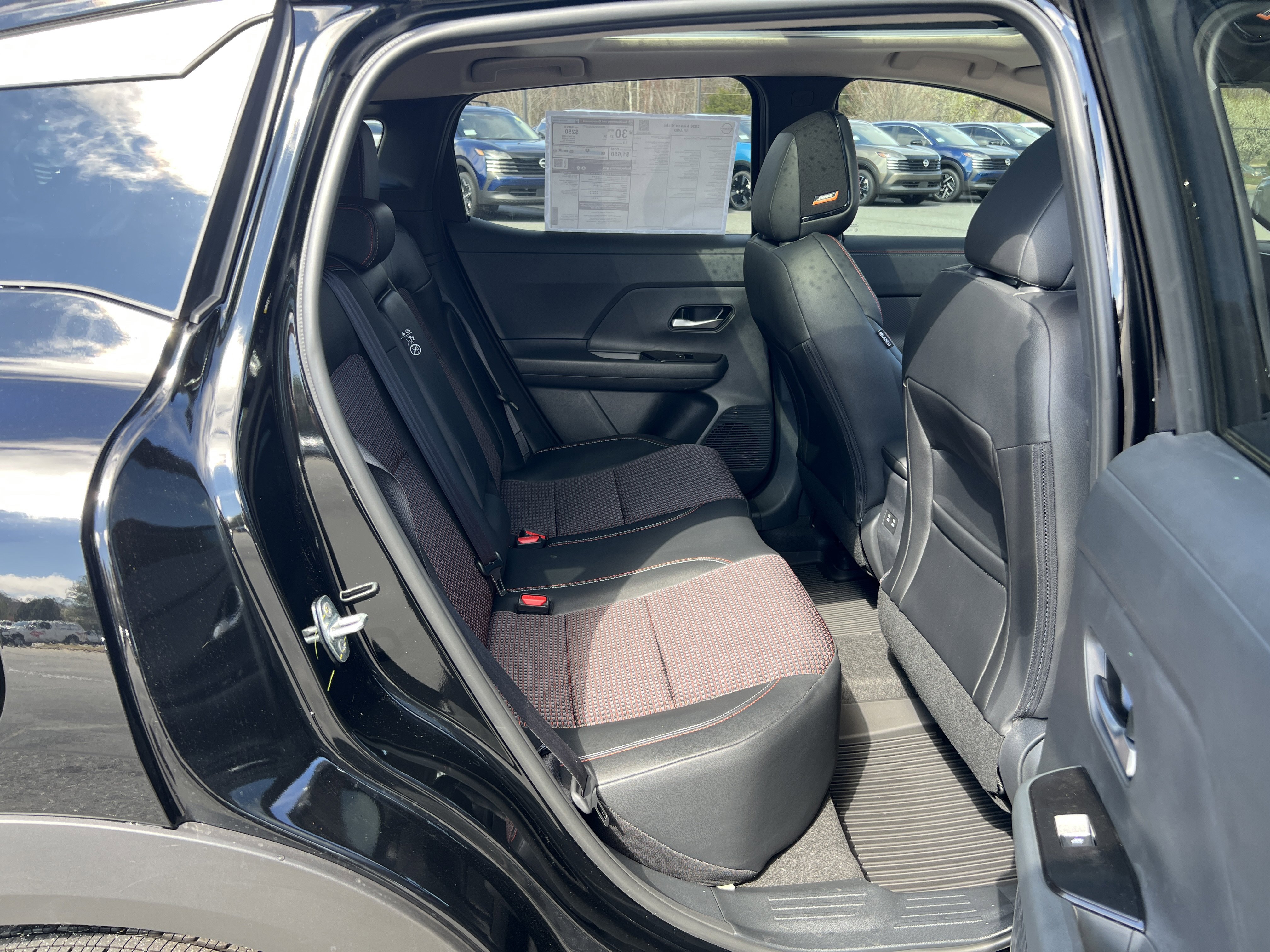 New 2026 Nissan Kicks SR AWD/4WD image 26