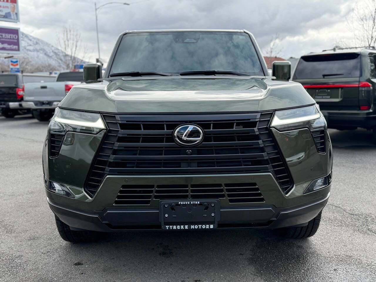 Used 2025 Lexus GX 550 w/ Accessory Package (31) image 24