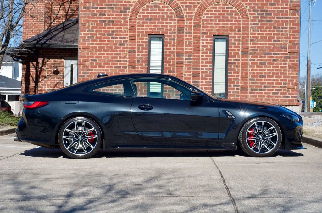 Used 2022 BMW M4 xDrive Competition w/ Executive Package AWD/4WD image 4
