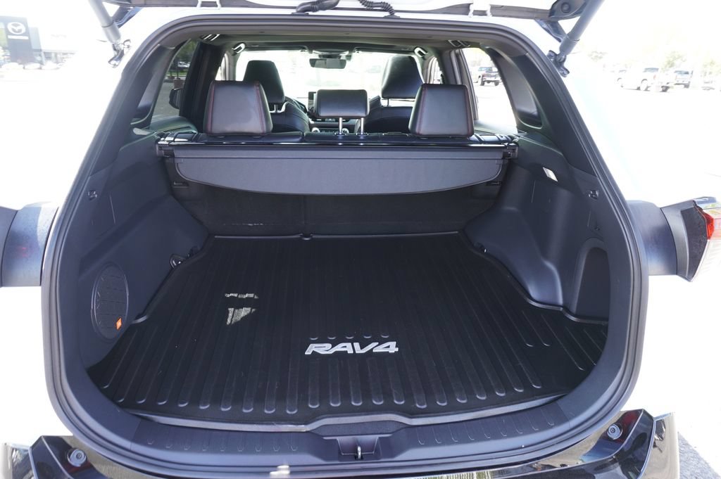 Used 2024 Toyota RAV4 XSE w/ Weather Package AWD/4WD image 9