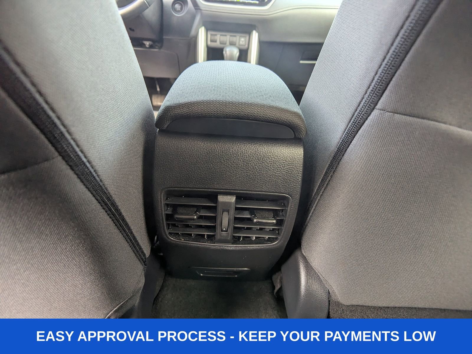 Used 2024 Toyota Corolla Cross LE image 18