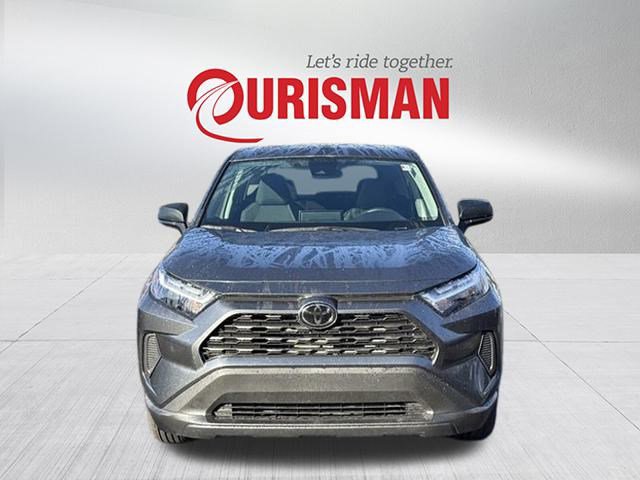 Used 2024 Toyota RAV4 LE image 6