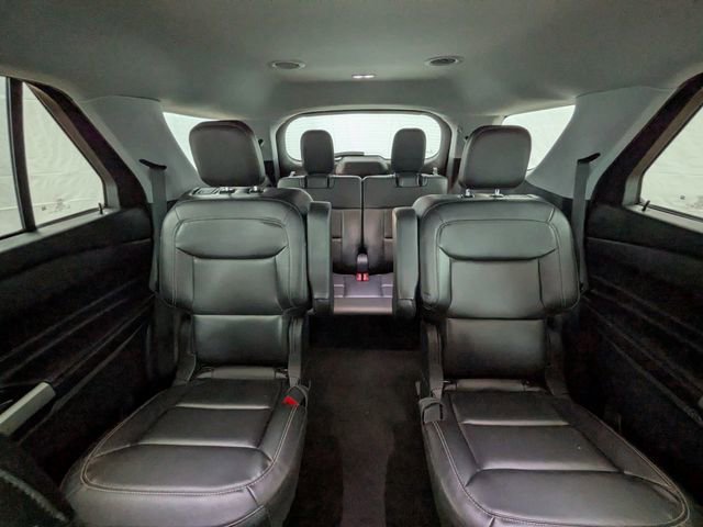 Used 2022 Ford Explorer XLT w/ Equipment Group 202A image 19