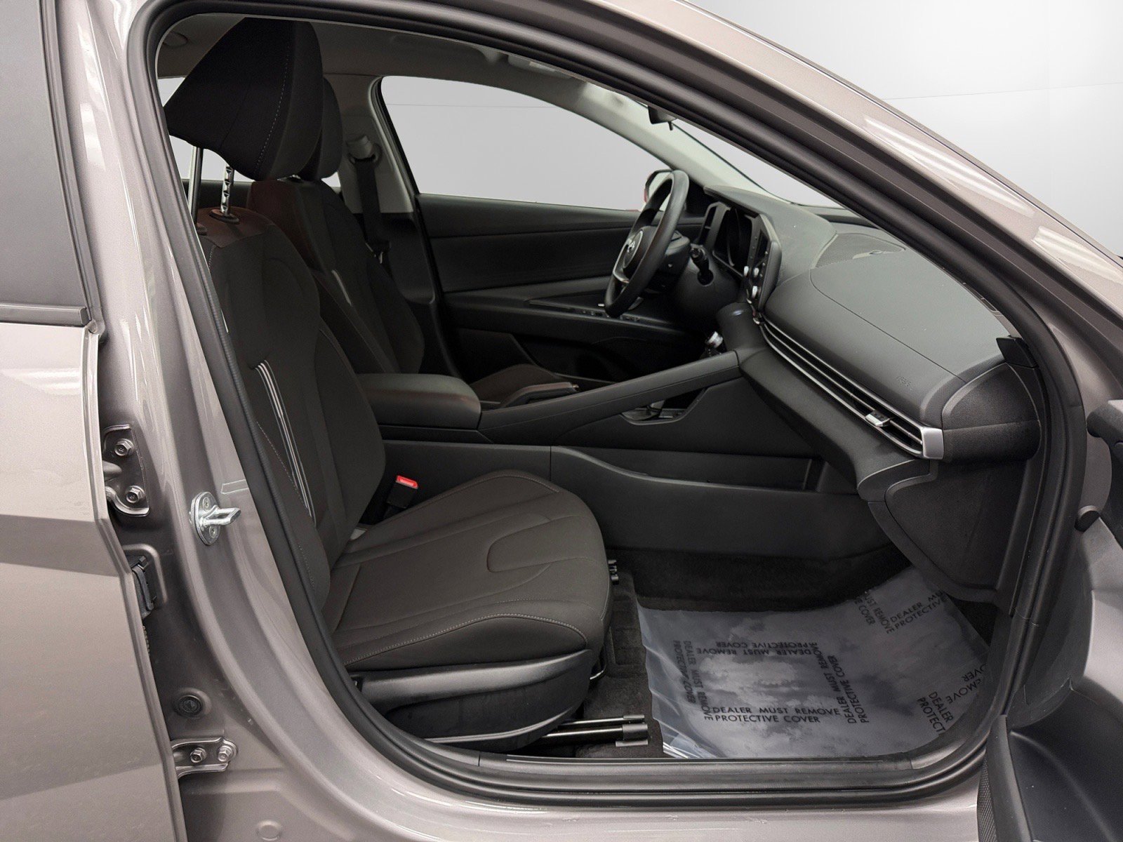 Certified 2023 Hyundai Elantra SEL image 15