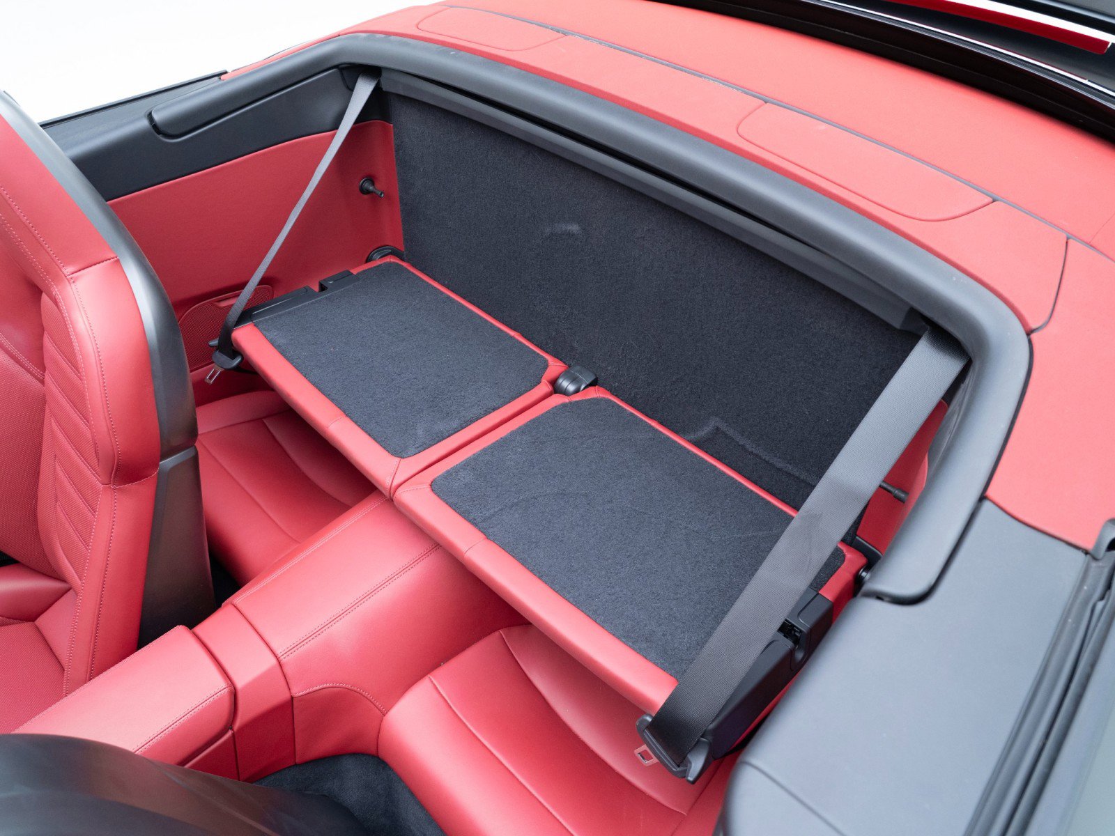 Used 2025 Porsche 911 Turbo image 22