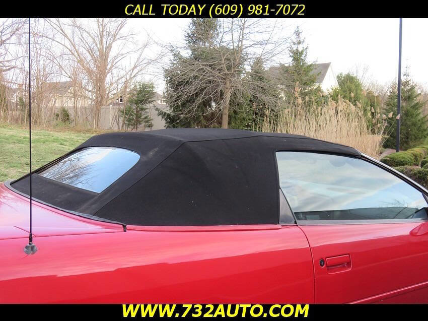 Used 2001 Chevrolet Camaro LT RWD image 22